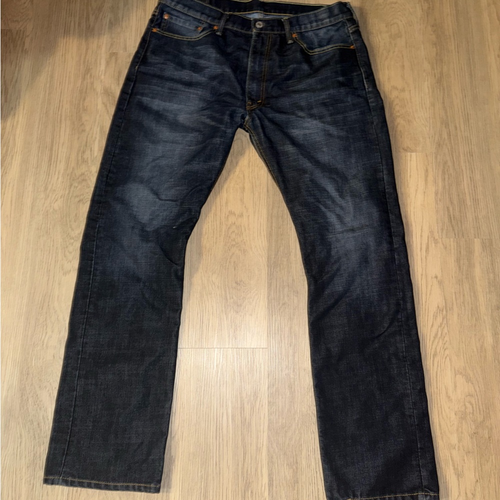 Levi's Dark Blue Jeans with‎ Gold Stitching